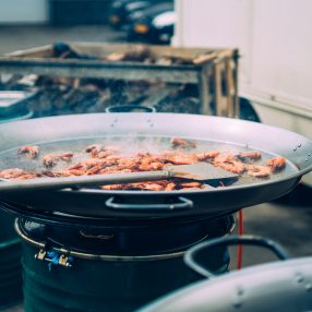 Fideuà, Paella Mixta en Arroz Negro